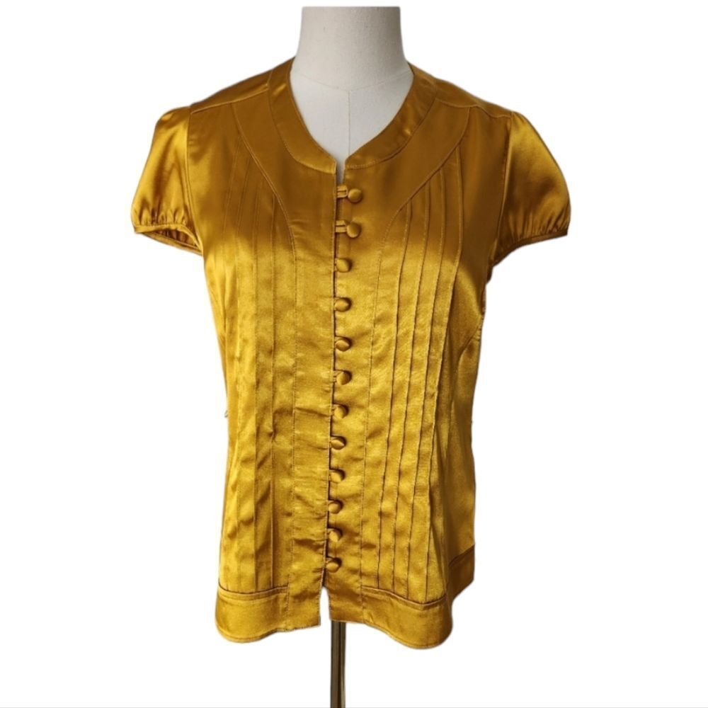 NWOT Vintage Gold Le Chateau blouse - Size Small
